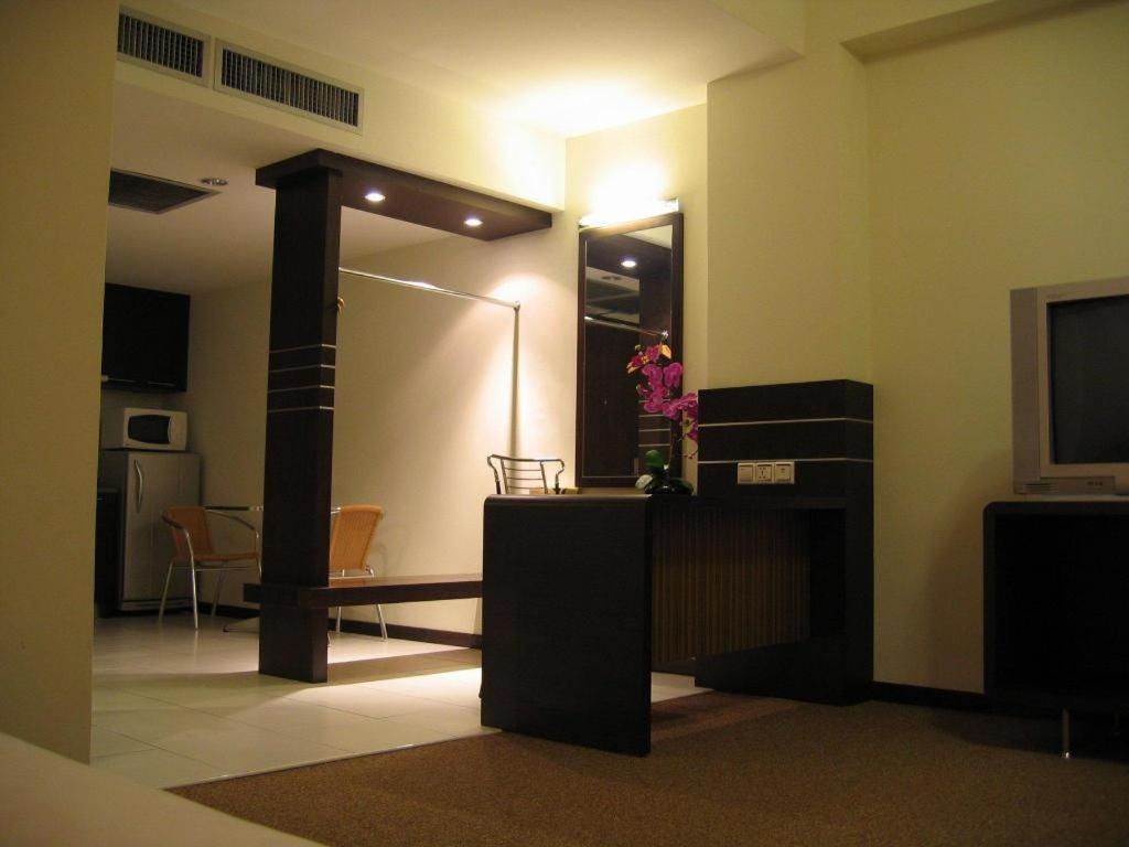 Ritz Garden Hotel Ipoh Buitenkant foto