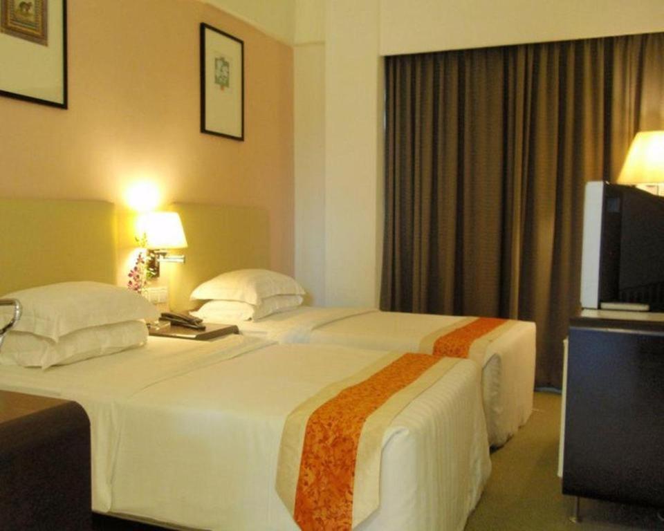 Ritz Garden Hotel Ipoh Buitenkant foto