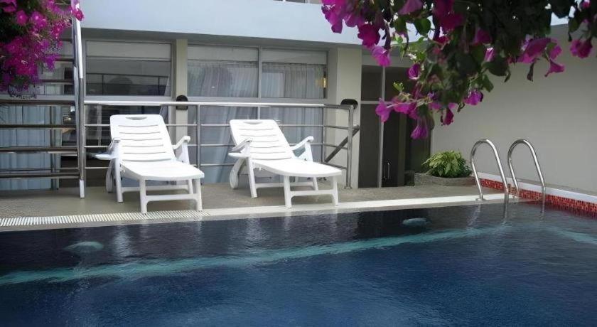 Ritz Garden Hotel Ipoh Buitenkant foto