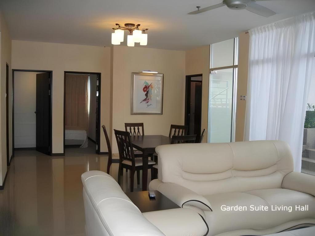 Ritz Garden Hotel Ipoh Buitenkant foto